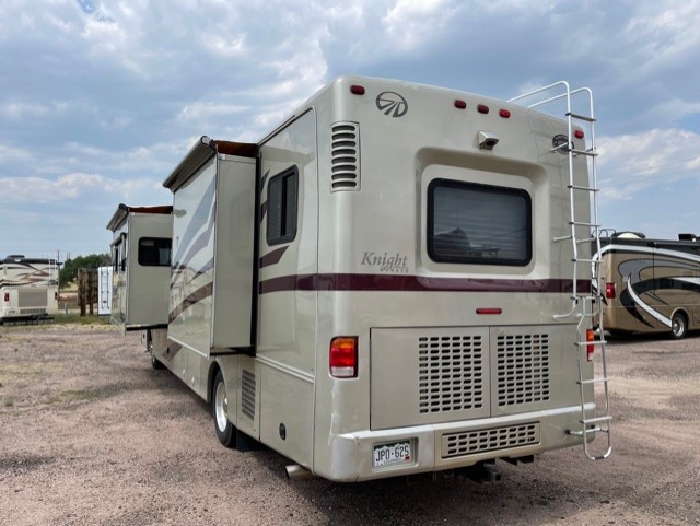 2005 Monico Knight M-40PLQ - Premier Auto and RV