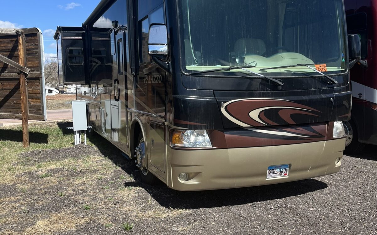 2014 Thor Pallazzo M36 Premier Auto and RV